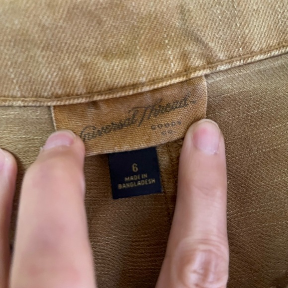 Universal Thread Shorts - Picture 2 of 3